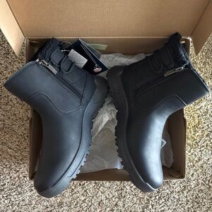 Khombu Black Cold Rated Boots